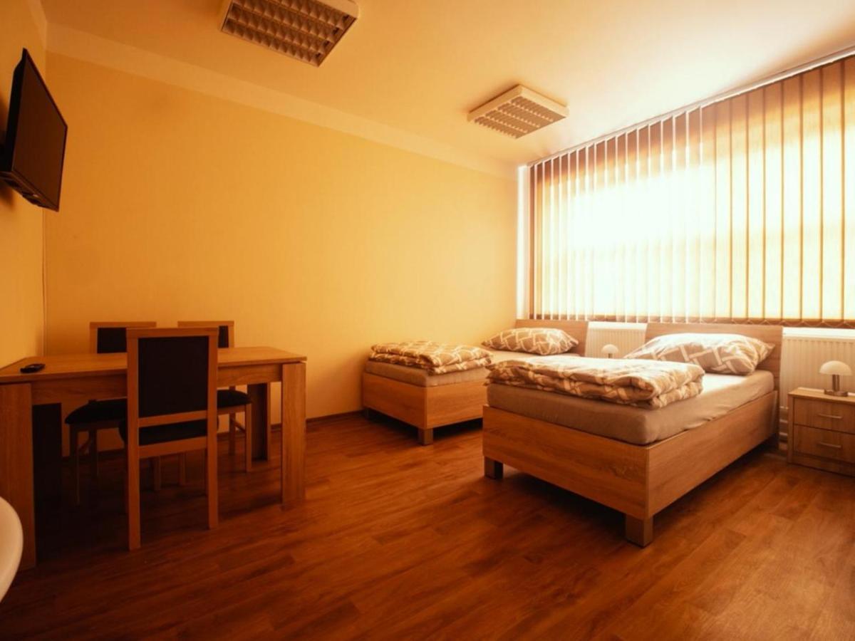 Pyramida Broumov Aparthotel Exterior photo